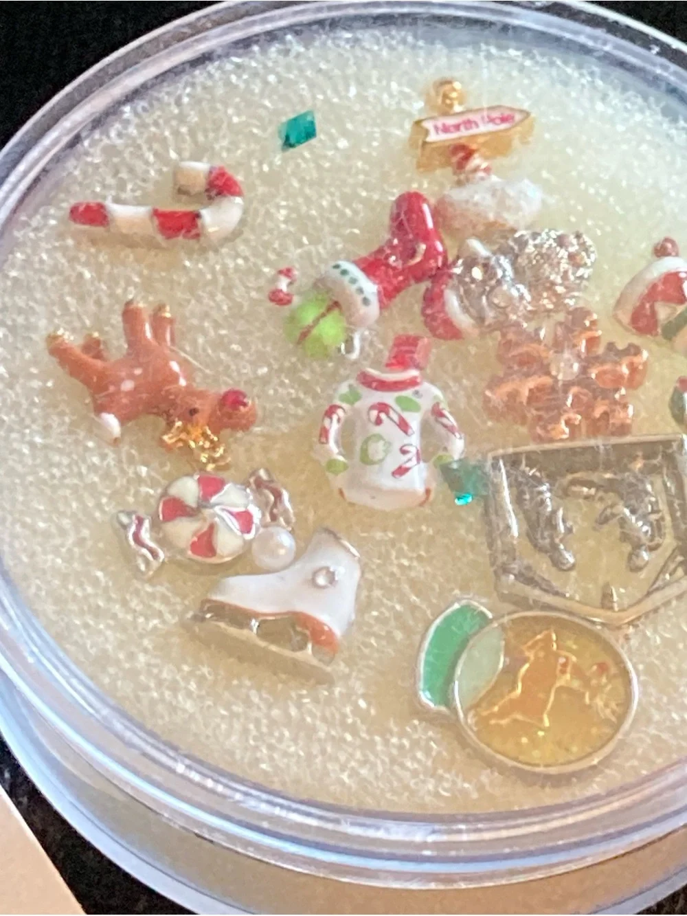 Origami Owl Red Green White Christmas Floating Charm Lot